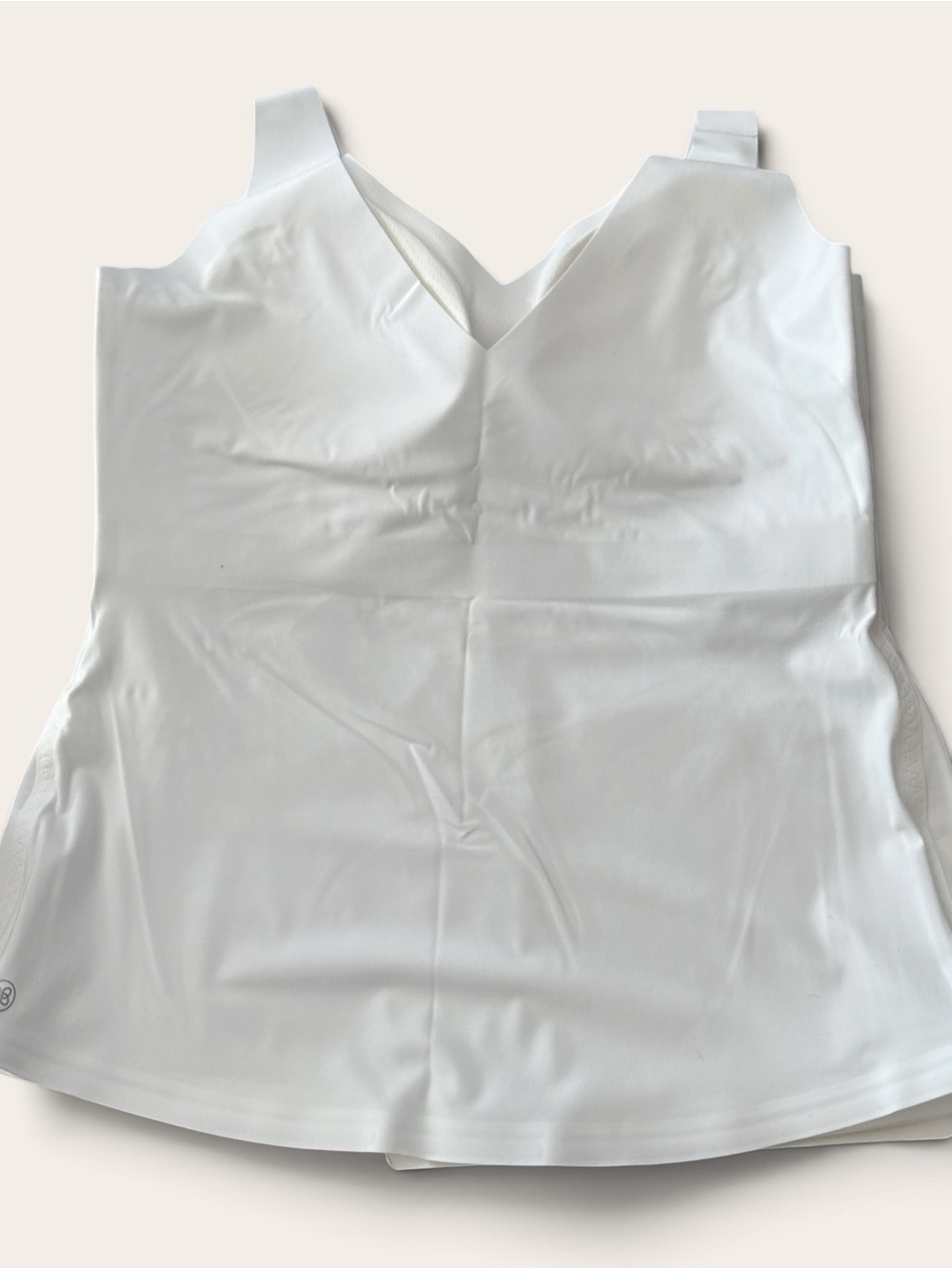 Honeylove LiftWear Tank in Astral white, size 1X. New with tags.

Built-in mol - Picture 2 of 11